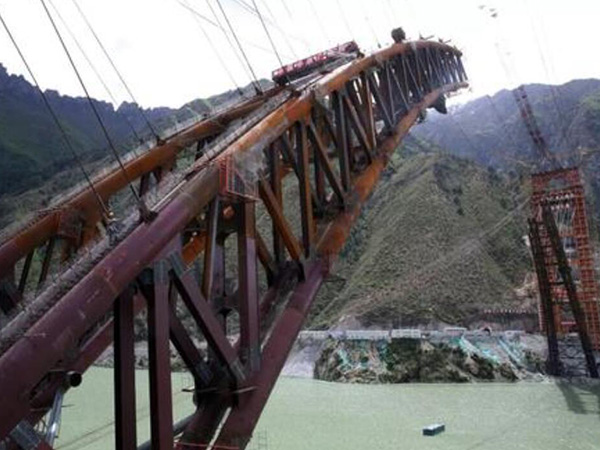 橋梁耐候鋼有哪些特點? 橋梁耐候鋼有哪些特點?